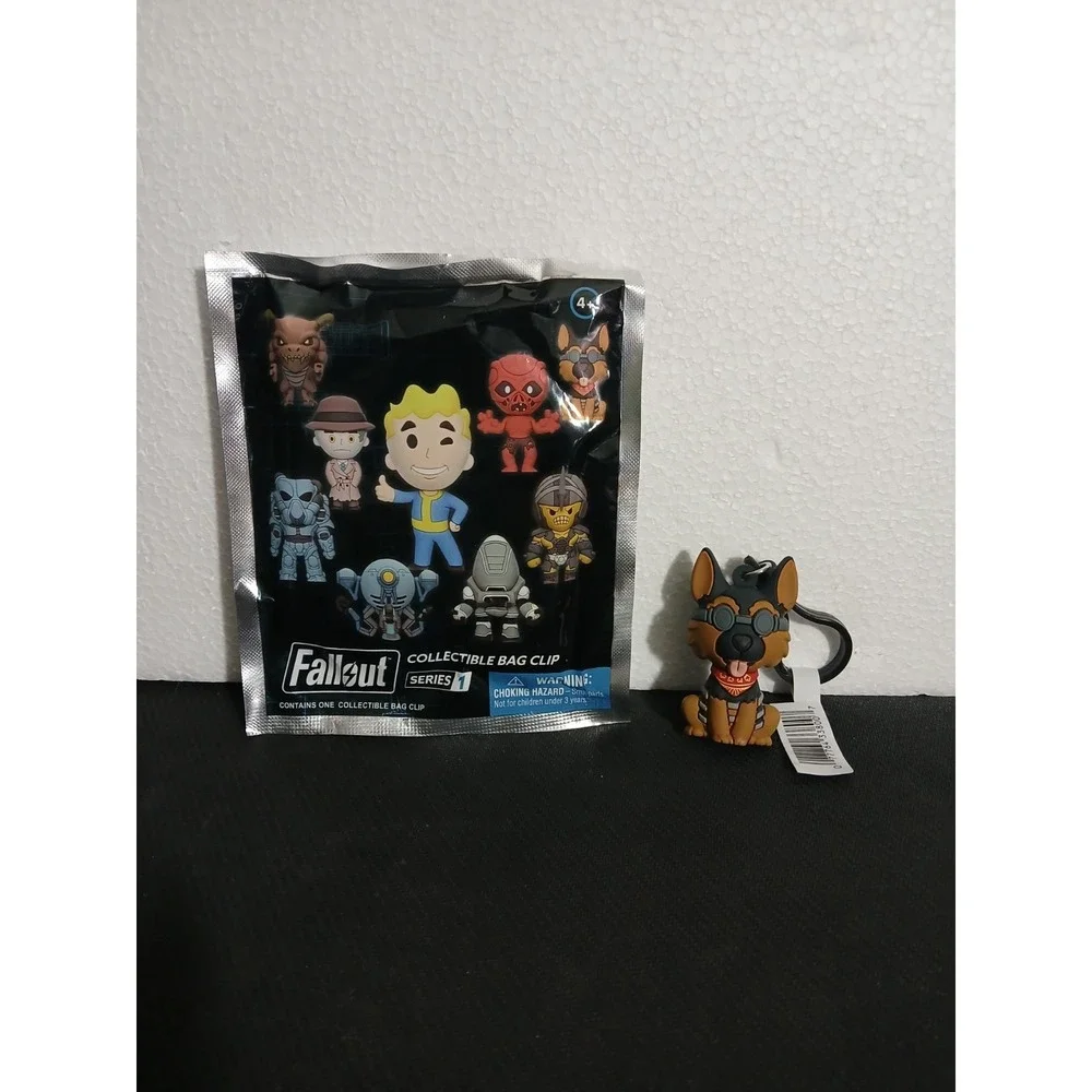 Bestheda Fallout Dogmeat Blind Bag Series 1 Key Chain Monogram